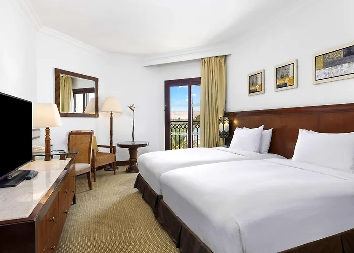One-Bedroom Twin Room